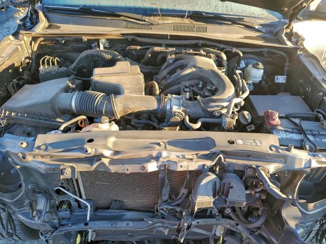 Toyota Tacoma Double Cab Image 10