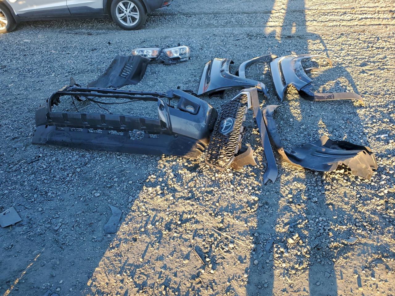 Toyota Tacoma Double Cab Image 11