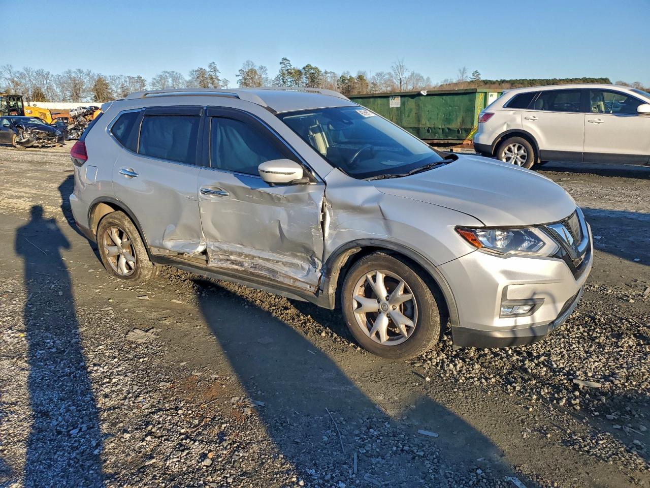Nissan Rogue S Image 2