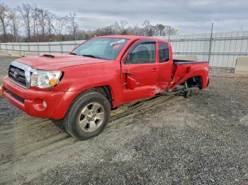  Salvage Toyota Tacoma