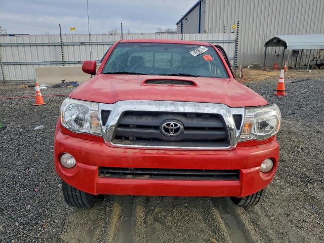 Toyota Tacoma Access Cab Image 13