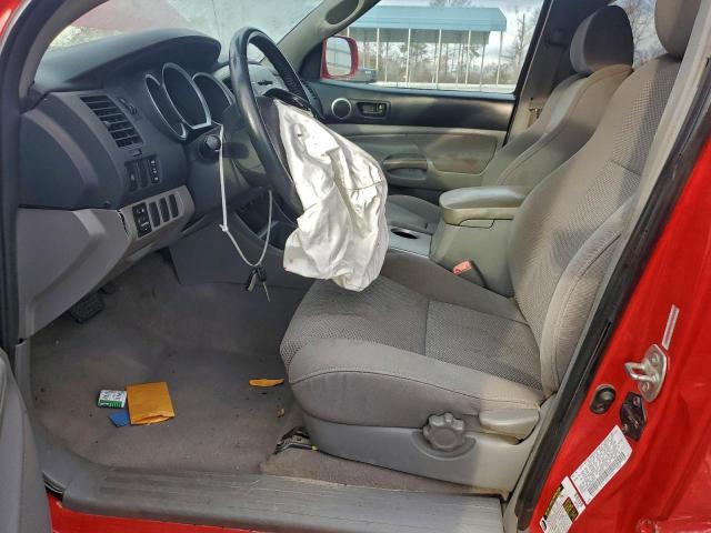 Toyota Tacoma Access Cab Image 5