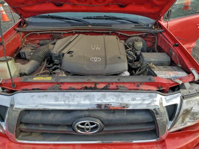 Toyota Tacoma Access Cab Image 3