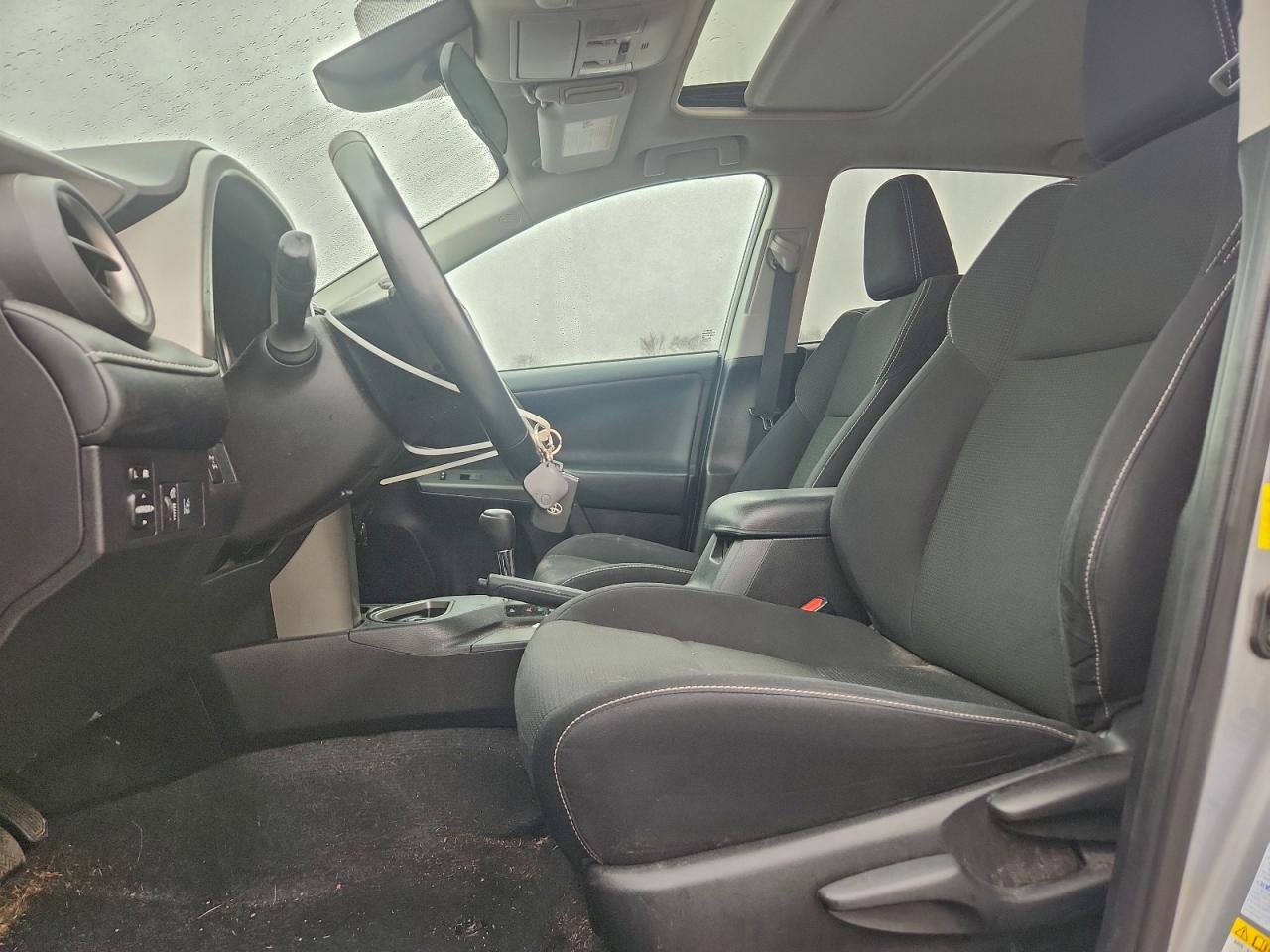 Toyota RAV4 Adventure Image 8