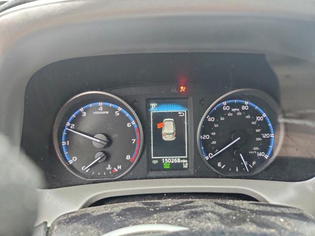 Toyota RAV4 Adventure Image 7