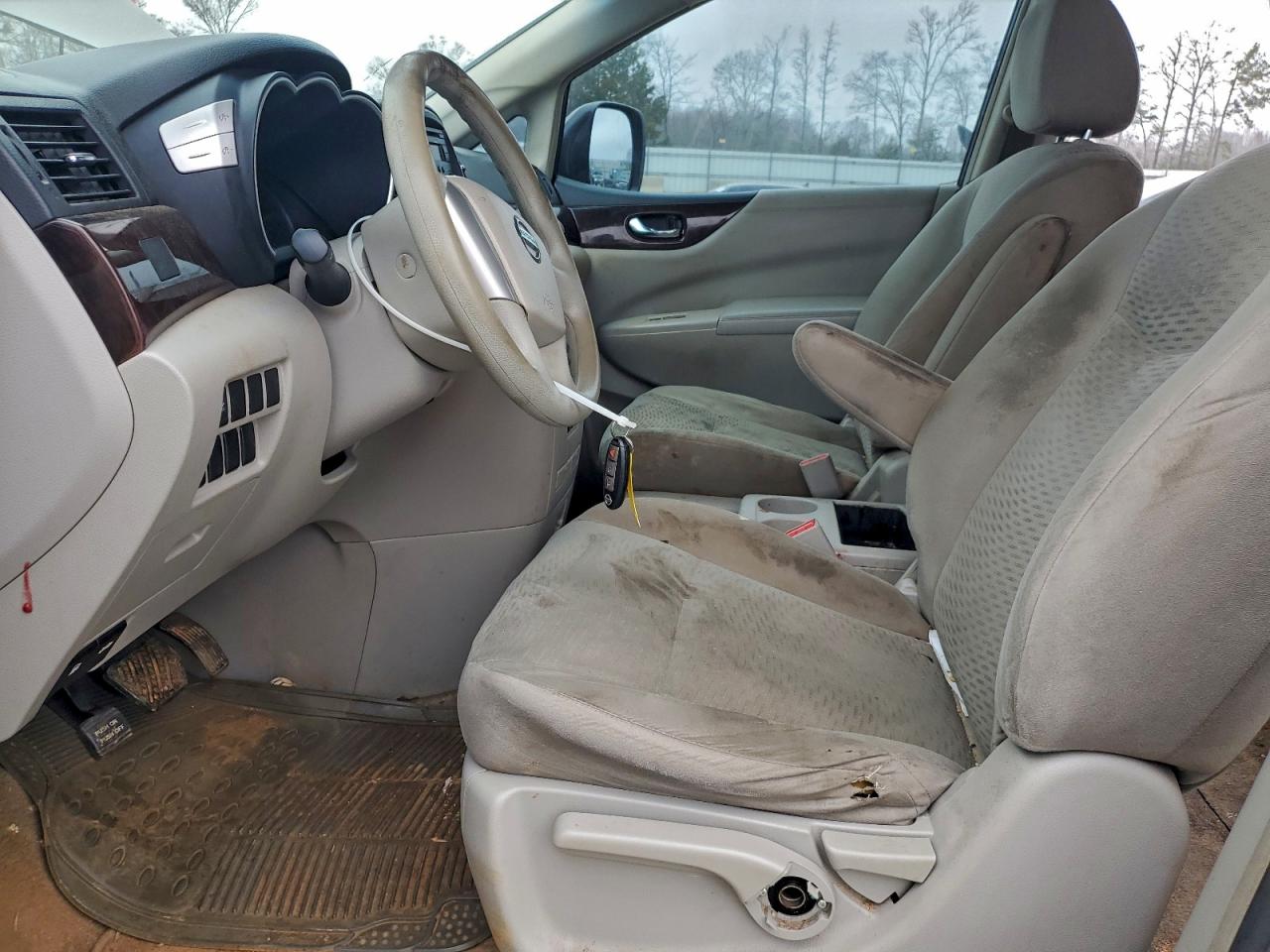 Nissan Quest S Image 3