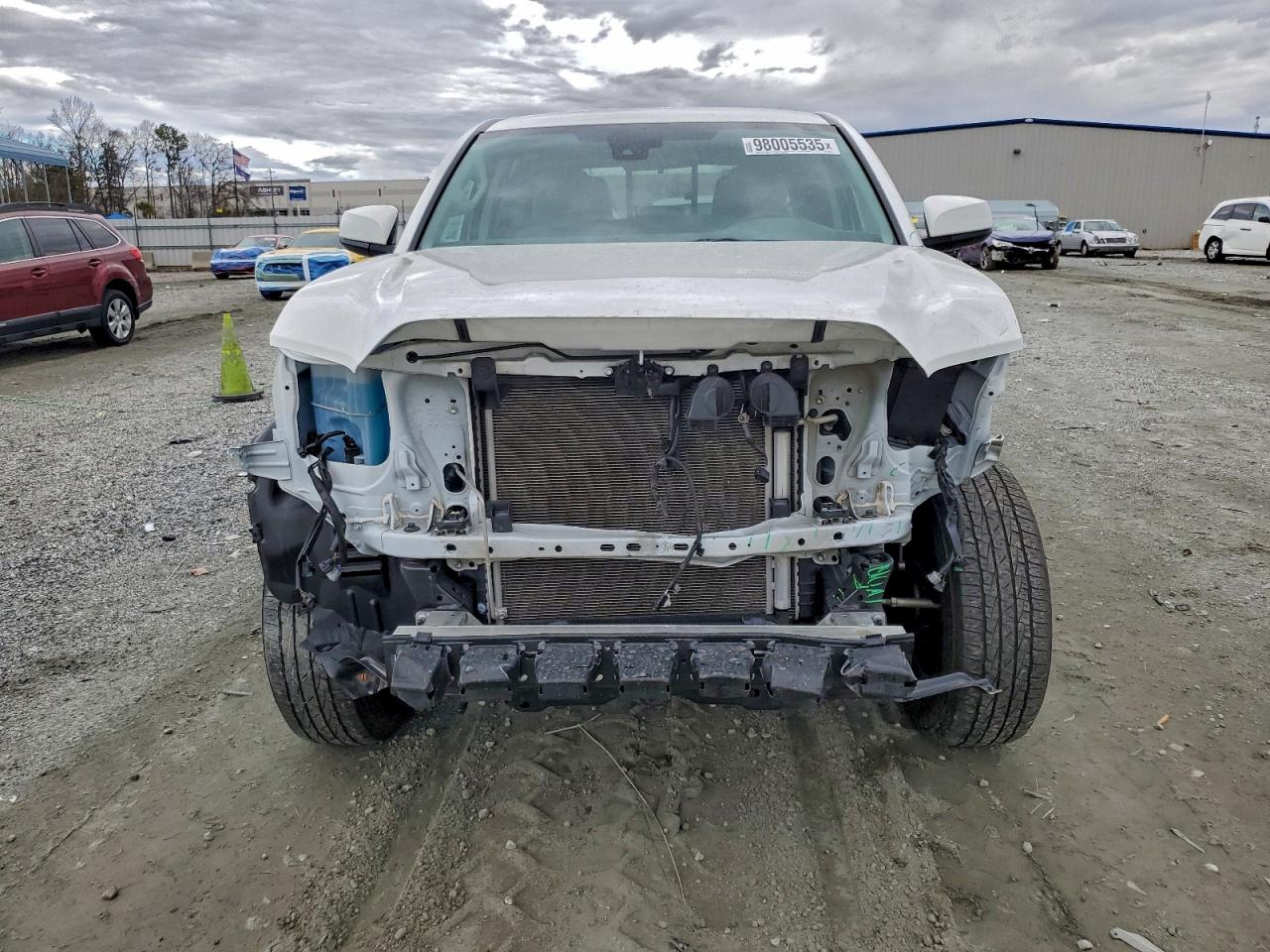 Toyota Tacoma Double Cab Image 7