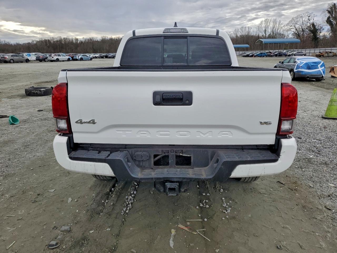 Toyota Tacoma Double Cab Image 5