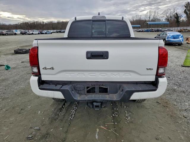 Toyota Tacoma Double Cab Image 5