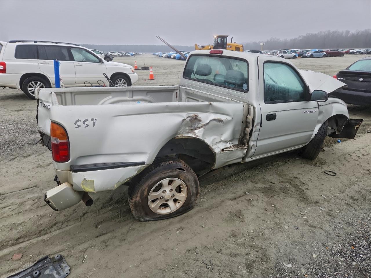 Toyota Tacoma Image 2