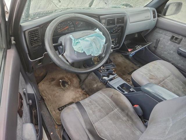 Toyota Tacoma Image 5