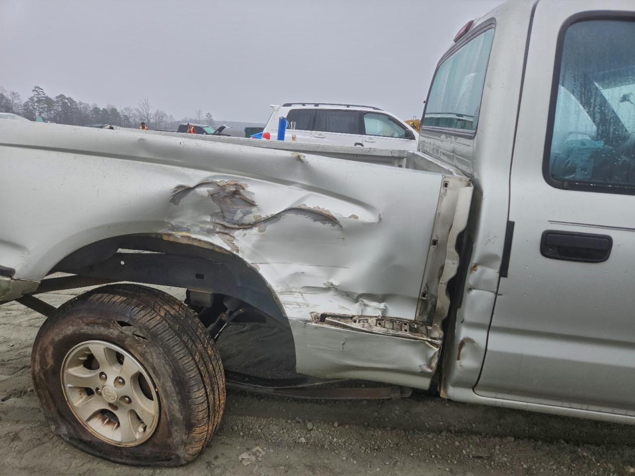 Toyota Tacoma Image 10