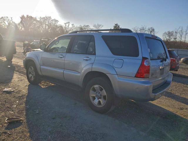 Toyota 4Runner Sr5 Image 2