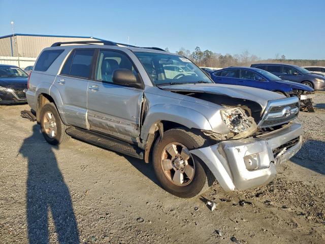 Toyota 4Runner Sr5 Image 3