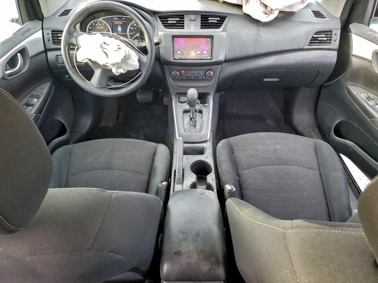 Nissan Sentra S Image 3