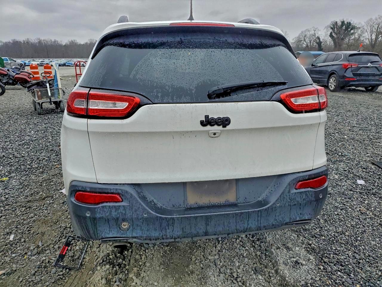 Jeep Grand Cherokee Latitude Image 12