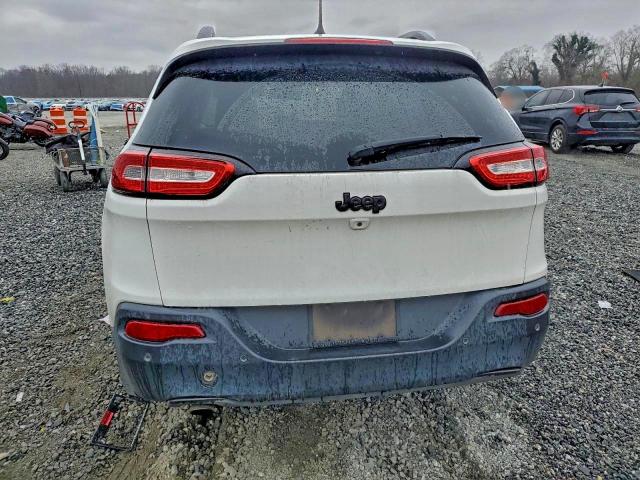 Jeep Grand Cherokee Latitude Image 12