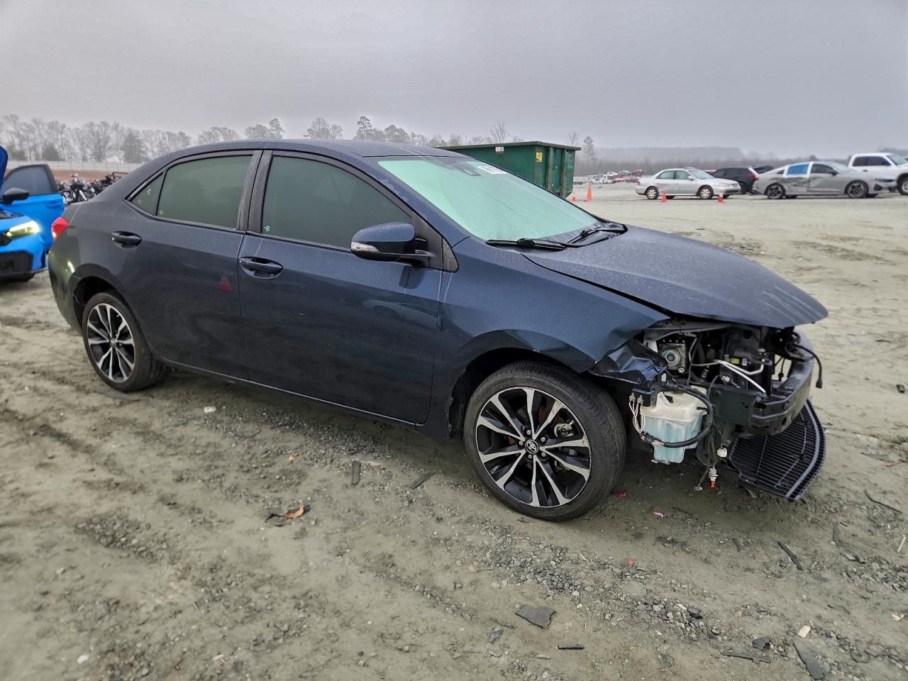 Toyota Corolla L Image 4