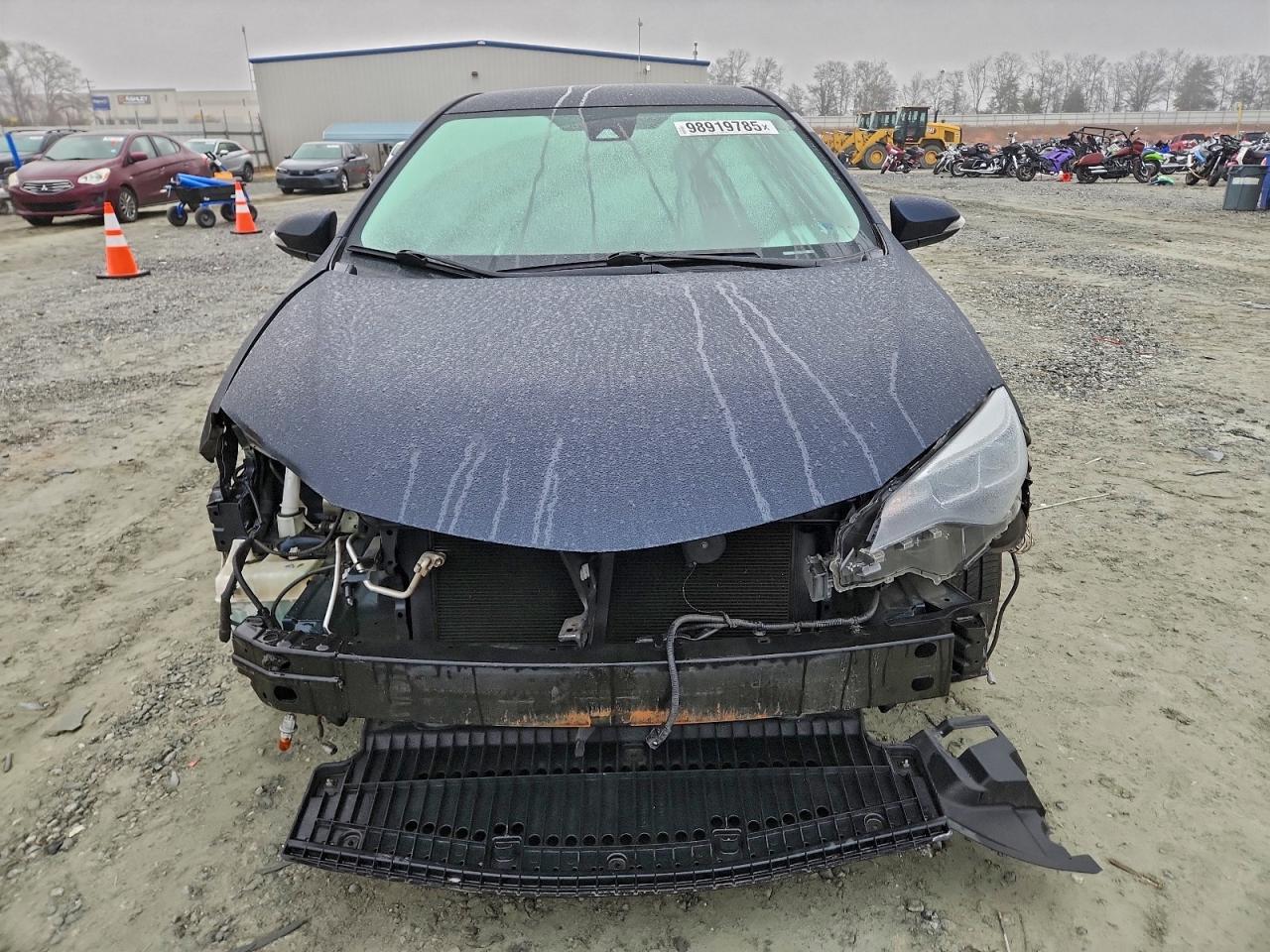 Toyota Corolla L Image 5