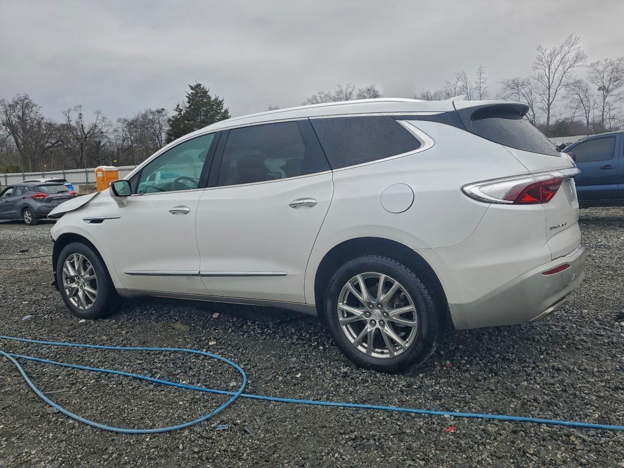 Buick Enclave Premium Image 9