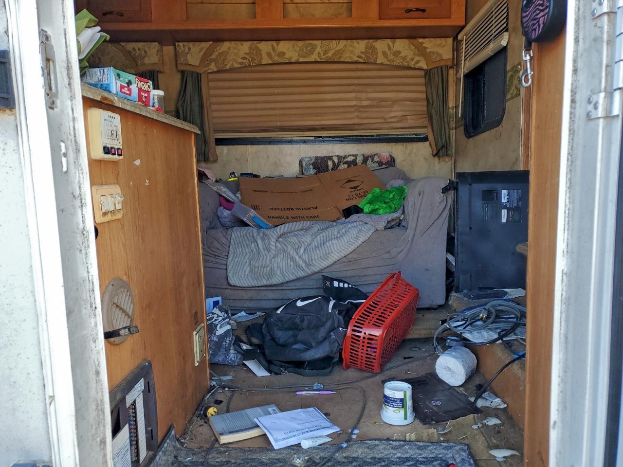 Coachmen Chaparral Image 8