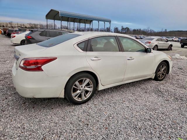 Nissan Altima 2.5 Image 4