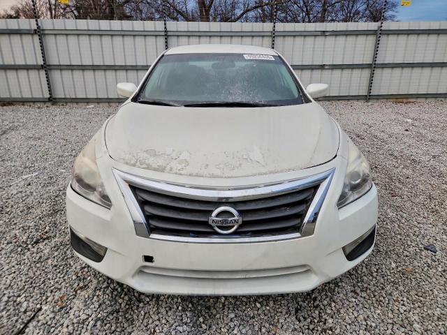 Nissan Altima 2.5 Image 5