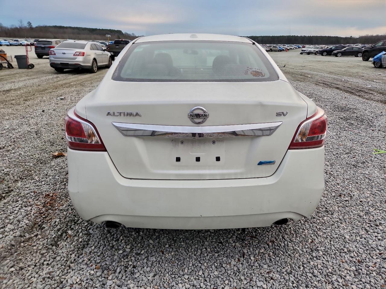 Nissan Altima 2.5 Image 9