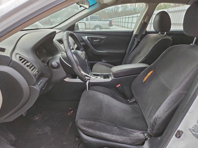 Nissan Altima 2.5 Image 10
