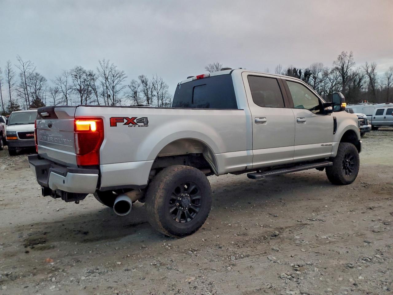 Ford F-250 Super Duty Image 12