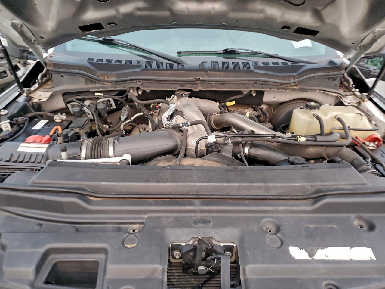 Ford F-250 Super Duty Image 11