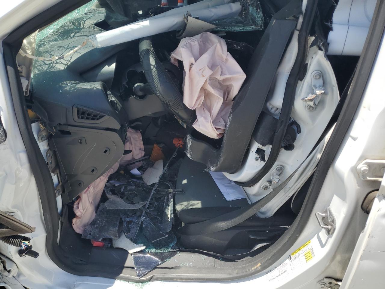 Ford Fiesta S Image 8