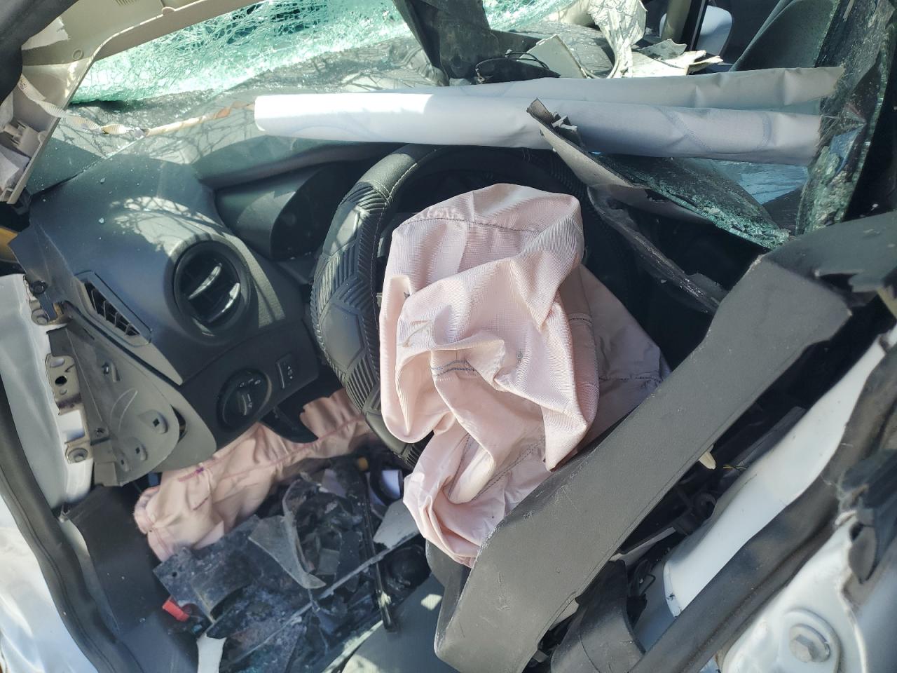 Ford Fiesta S Image 9