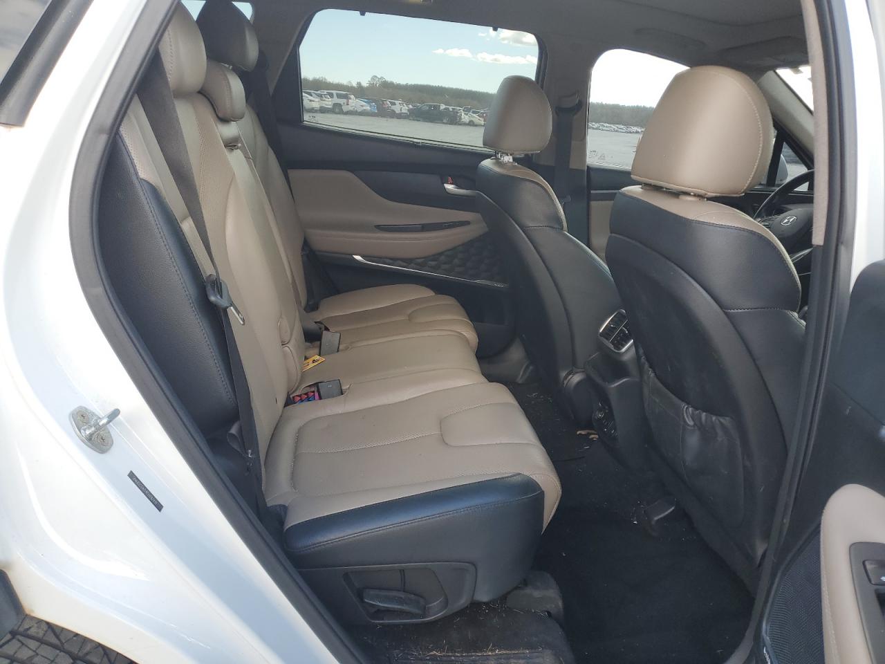 Hyundai SANTA FE Limited Image 3