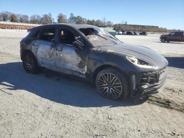 Porsche Macan S Image 6