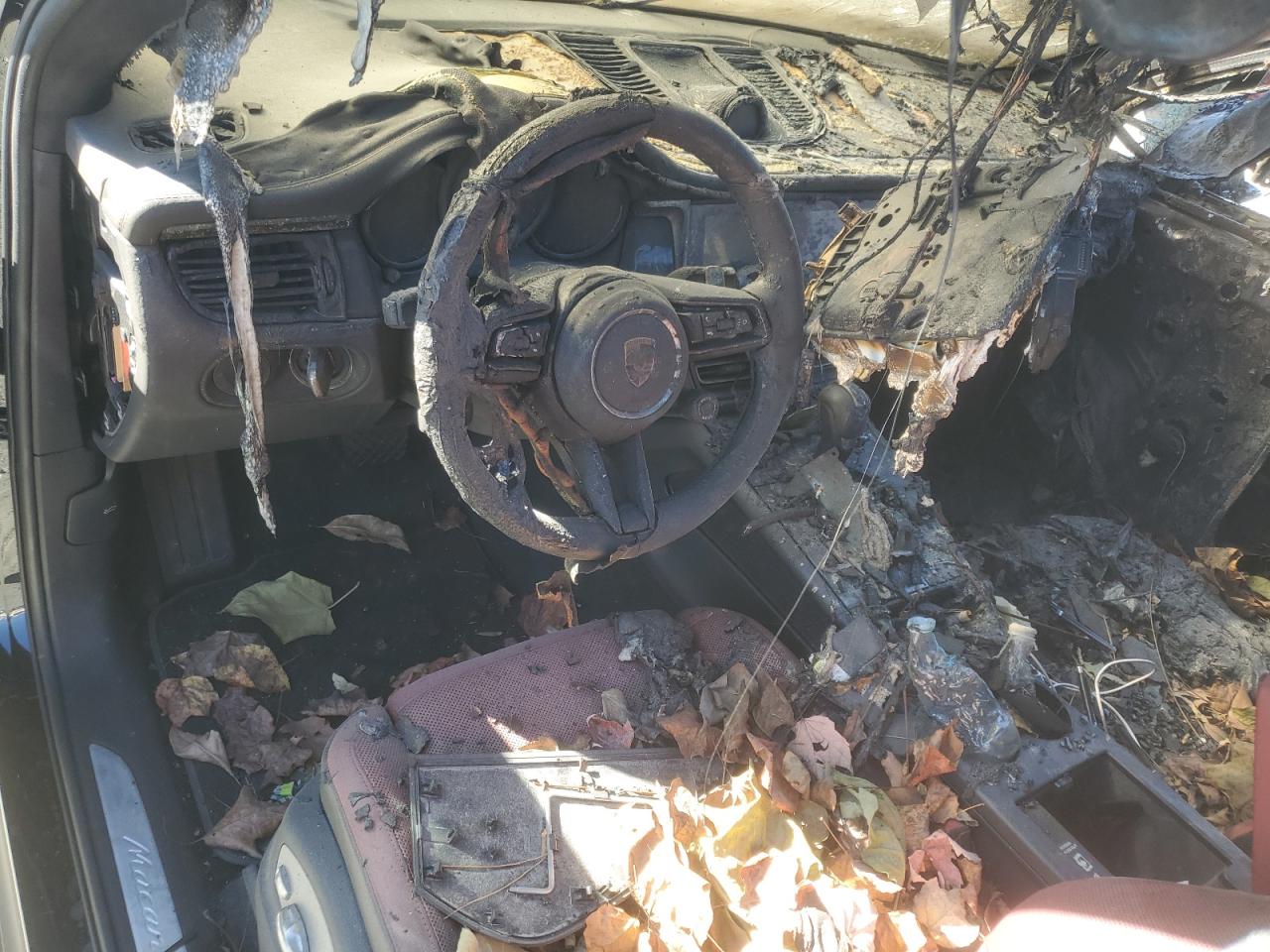 Porsche Macan S Image 8