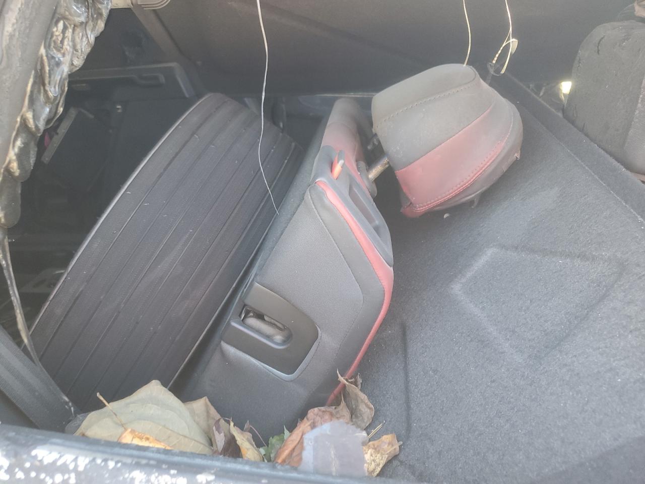 Porsche Macan S Image 11