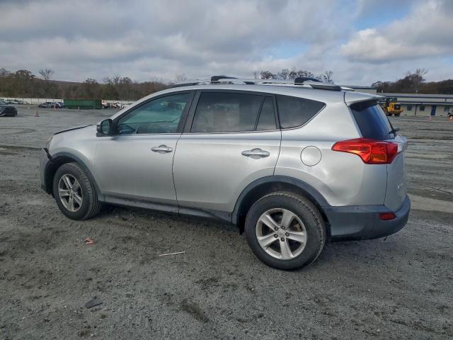 Toyota RAV4 Xle Image 3