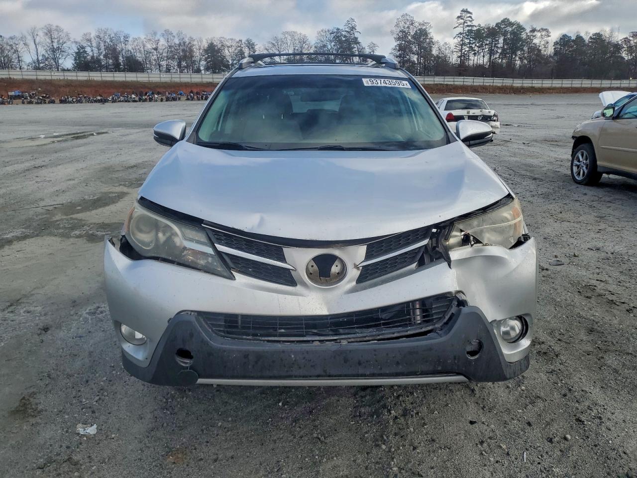 Toyota RAV4 Xle Image 2