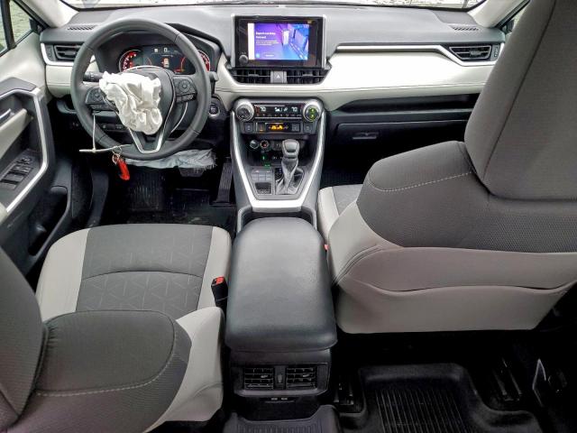 Toyota RAV4 Xle Image 9