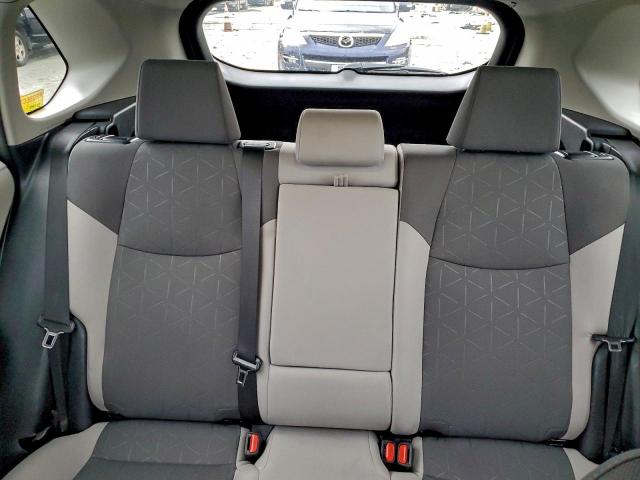 Toyota RAV4 Xle Image 5