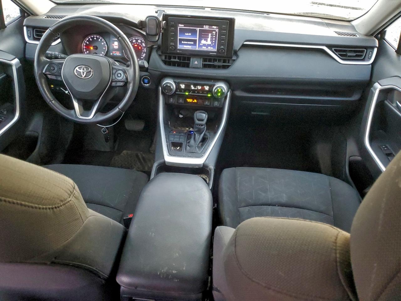 Toyota RAV4 Xle Image 4