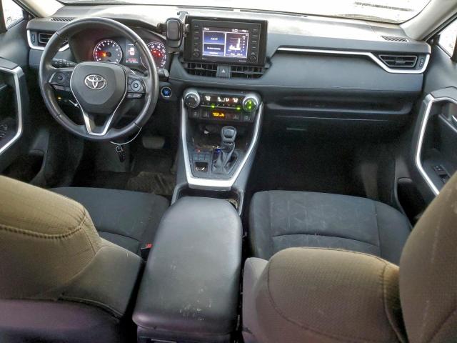 Toyota RAV4 Xle Image 4