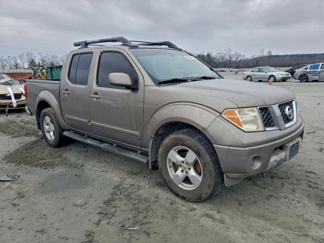 Nissan Frontier Crew Cab Le Image 5