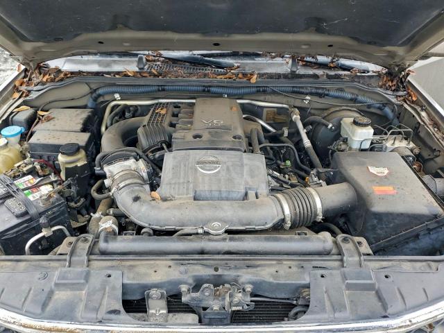 Nissan Frontier Crew Cab Le Image 9