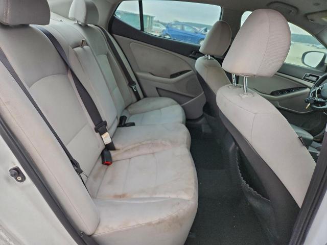 Kia Optima Lx Image 9