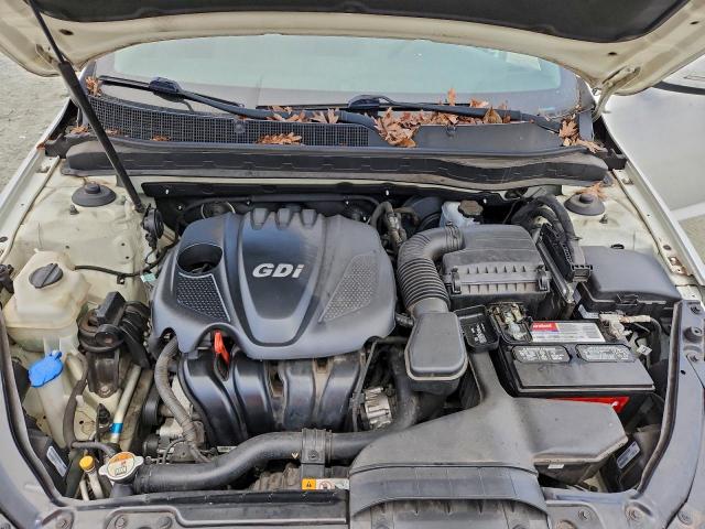 Kia Optima Lx Image 12