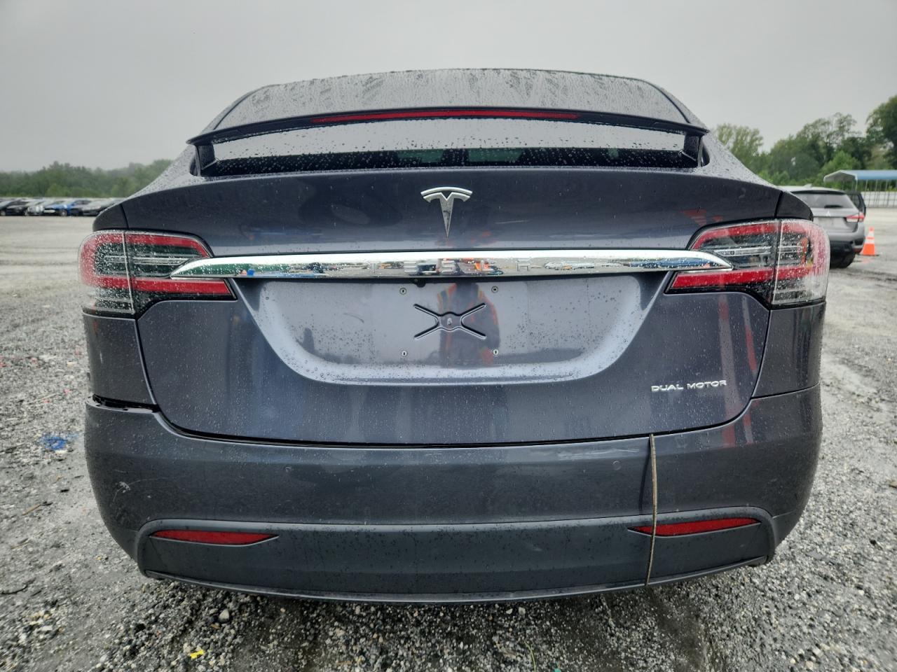 Tesla Model X Image 8