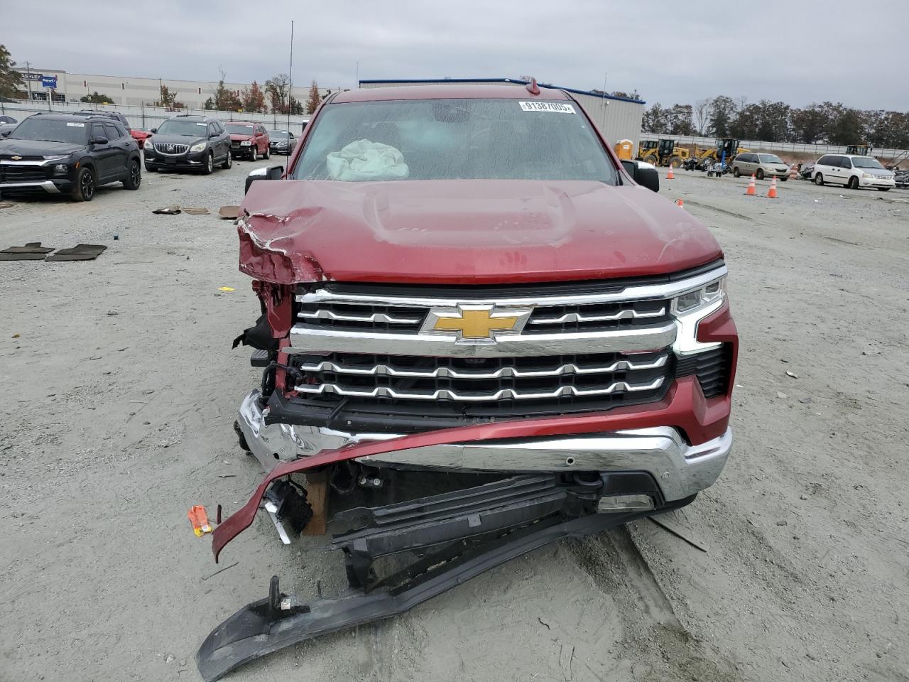 Chevrolet Silverado K1500 Ltz Image 6