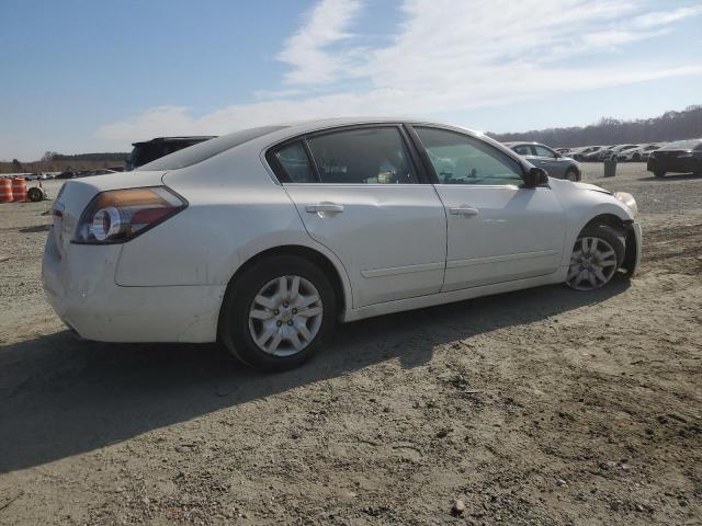 Nissan Altima Base Image 2